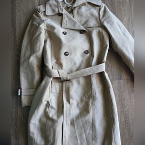 H&M Tan Trench Coat with Belt and Wide Lapels